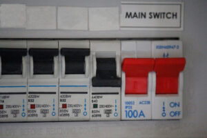 commercial-electrician-norwich-consumer-unit-trip-switch-electical-testing